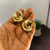 Elegant gold earrings