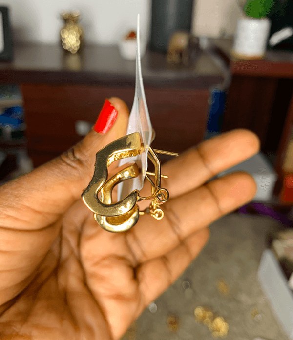 Gold earrings with stones