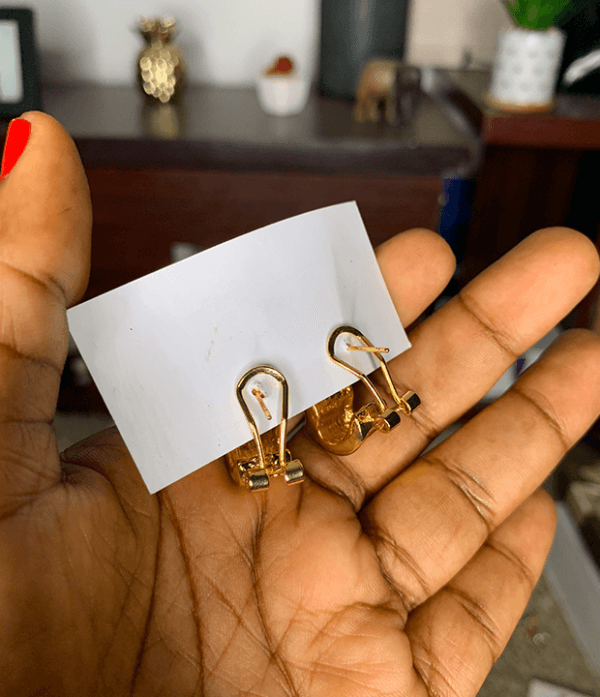 Gold earrings with stones