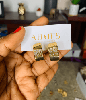 Gold earrings with stones