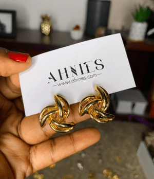 Star gold earring
