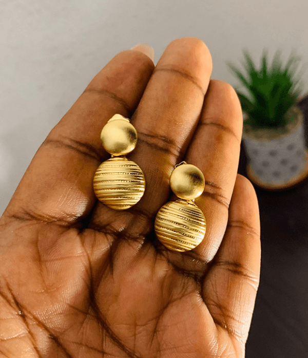 Portable Bee Gold Earring